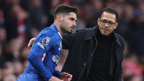 Chelsea discipline must improve, Rosenior says