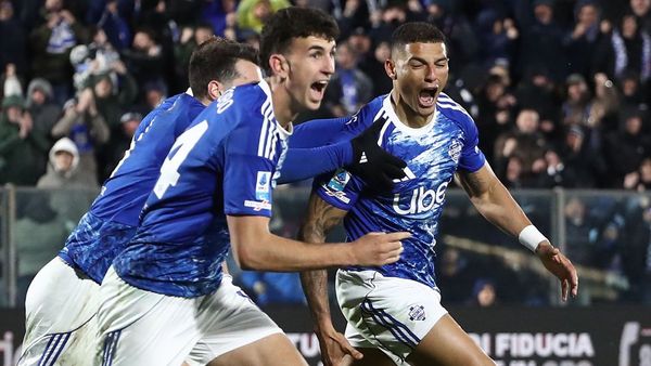 Como 2-1 Roma seals top-four bid