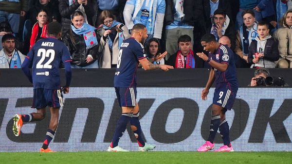 Endrick seals late Lyon draw