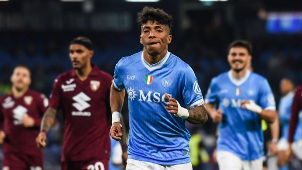 Napoli beat Torino 2-1 with Santos and Elmas