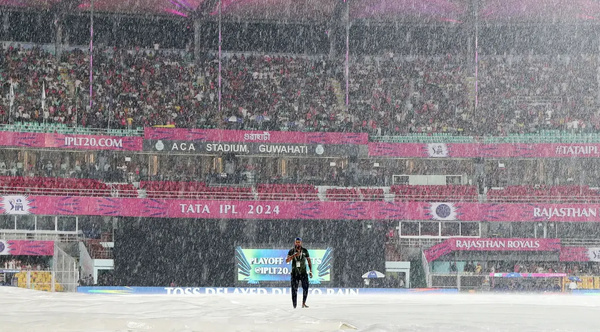 RR vs RCB Guwahati LIVE Weather Updates RR vs RCB Guwahati LIVE Weather Updates
