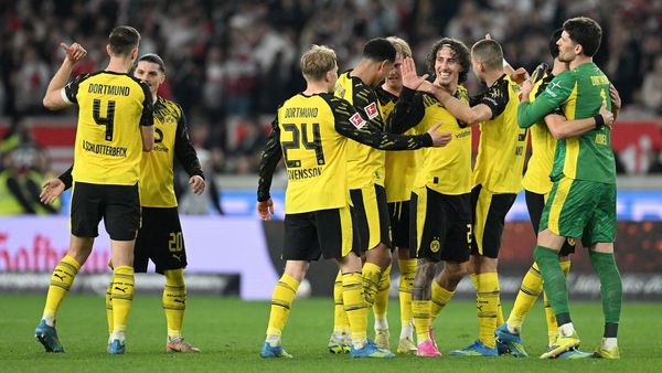 Dortmund seal stoppage-time win