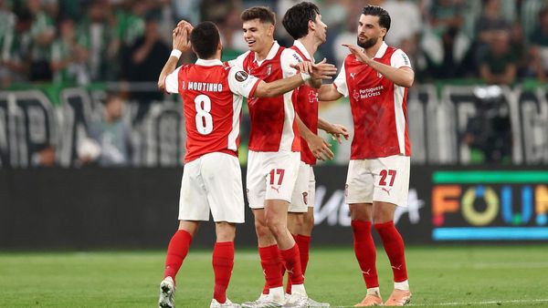 Braga chase Europa League win for Moutinho