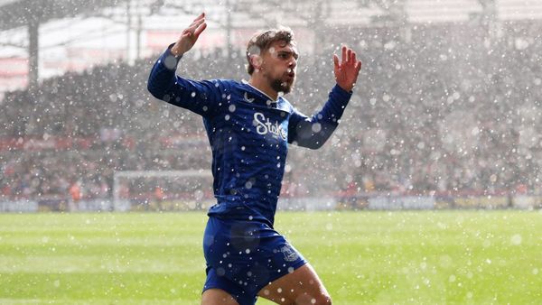 Brentford 2-2 Everton: Dewsbury-Hall's late goal
