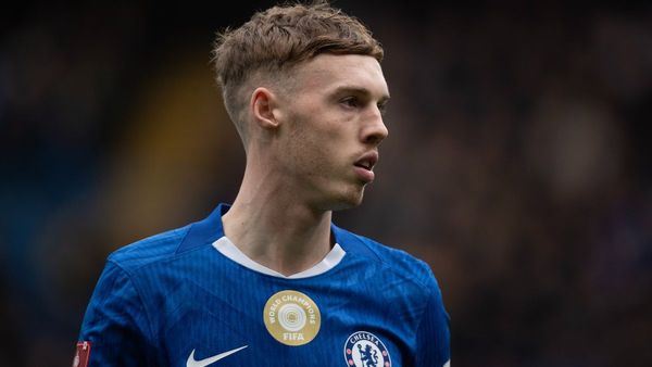 Palmer commits to Chelsea amid United links