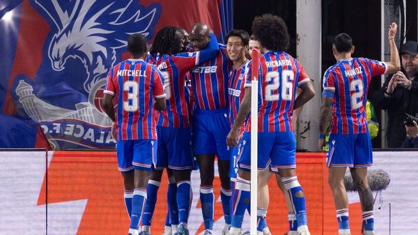 Crystal Palace 3-0 Fiorentina lead Crystal Palace 3-0 Fiorentina lead