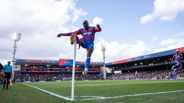 Palace rally: Mateta brace seals win
