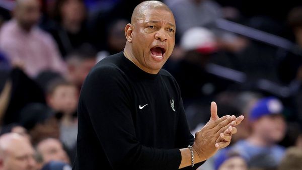 Doc Rivers steps down with Bucks Doc Rivers steps down with Bucks