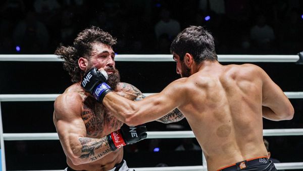Dzhabrailov KO Moves Toward Title Contention Dzhabrailov KO Moves Toward Title Contention