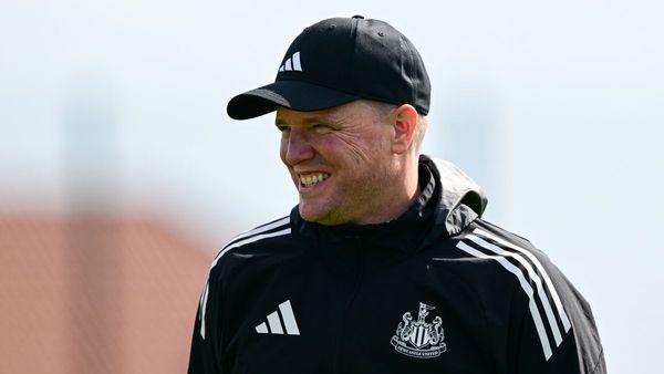 Eddie Howe remains committed at Newcastle