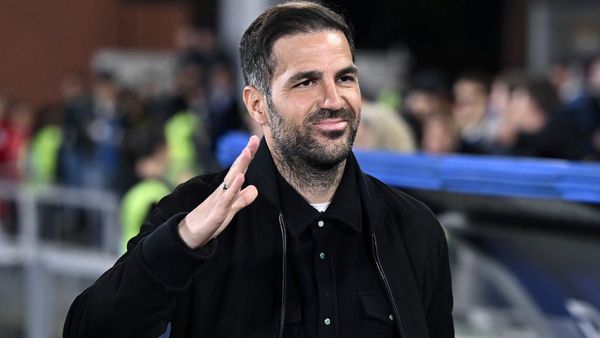 Fabregas commits to Como amid exit rumours