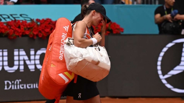 Swiatek retires from Marid Open clash due to illness
