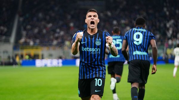 Inter Milan edge Roma 5-2 as Martinez returns Inter Milan edge Roma 5-2 as Martinez returns