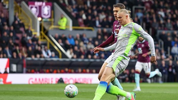 Man City top Premier League after Haaland winner