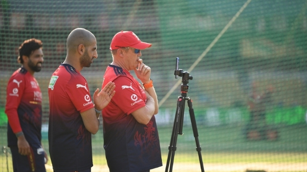 IPL 2026 RCB s Mo Bobat Stresses Aggressive Intent Ahead of GT Clash