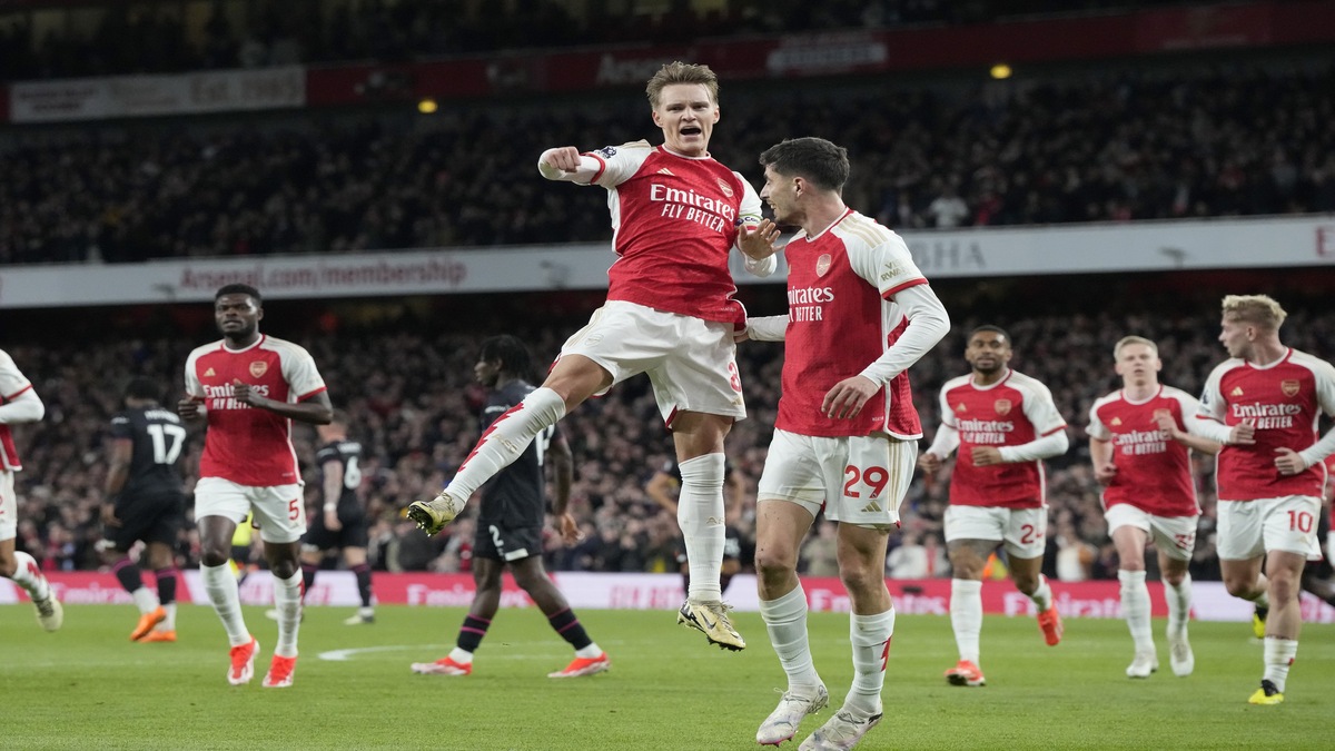Arsenal Starting XI vs PSG Trossard In Eze Out Will Timber Play Gunners Predicted Lineup for UCL Final Arsenal Starting XI vs PSG Trossard In Eze Out Will Timber Play Gunners Predicted Lineup for UCL Final