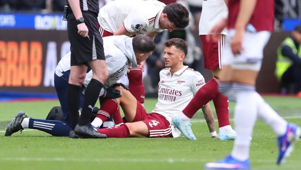 Ben White injury ends Arsenal season and World Cup