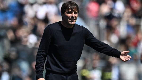 Conte hints Napoli exit; thanks De Laurentiis