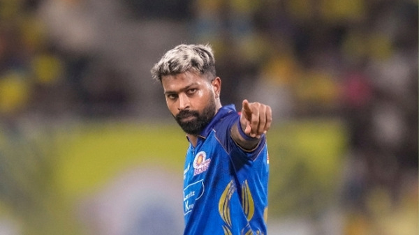 Hardik Pandya Tired and Mentally Stressed won t play for Mumbai Indians next Season Hardik Pandya Tired and Mentally Stressed won t play for Mumbai Indians next Season
