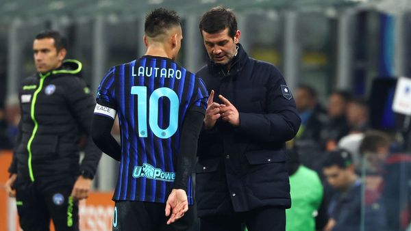 Martinez backs Chivu after Inter Scudetto win