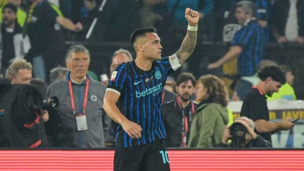 Inter seal domestic double with Coppa Italia Inter seal domestic double with Coppa Italia