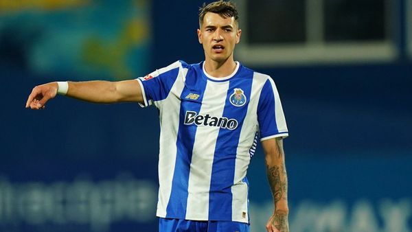 Kiwior joins Porto on permanent deal
