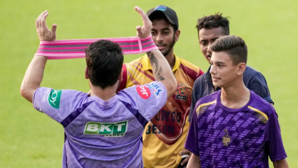 IPL Net Bowlers: The Unsung Heroes Powering Big Hits and Late-Over Drama IPL Net Bowlers: The Unsung Heroes Powering Big Hits and Late-Over Drama