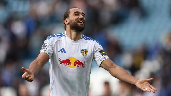 Calvert-Lewin hails Leeds fans after late winner