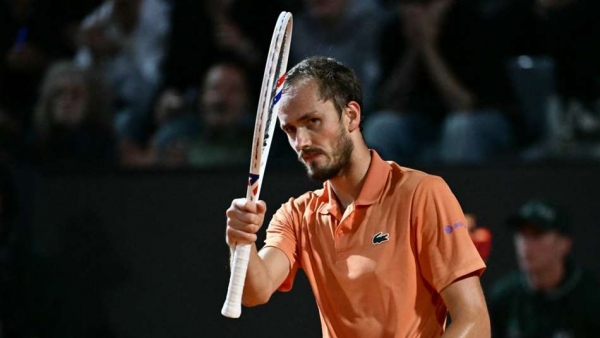 Medvedev holds nerve to edge past Landaluce into Rome semi-finals Medvedev holds nerve to edge past Landaluce into Rome semi-finals