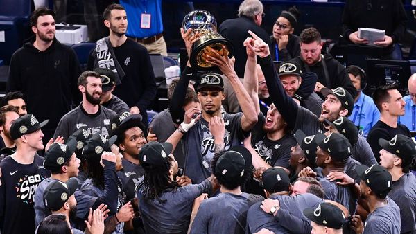 Spurs Reach NBA Finals in Game 7 Spurs Reach NBA Finals in Game 7