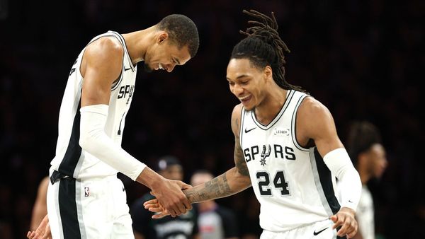NBA Spurs reach West Finals, Pistons force Game 7