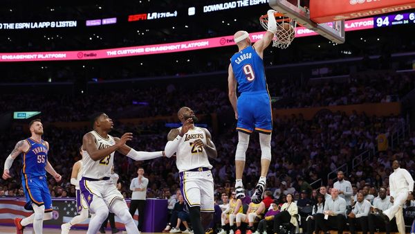 Thunder go 3-0; Cavs trim series gap