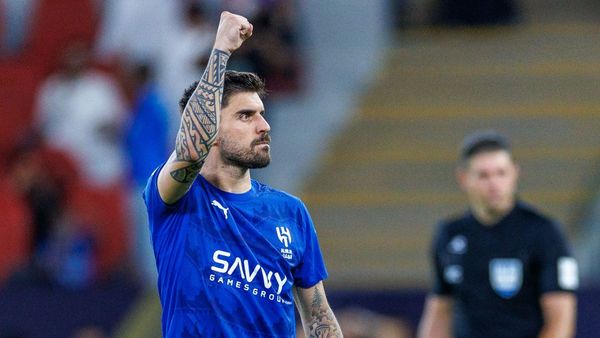 Al-Hilal Move Closer in Saudi Pro League Al-Hilal Move Closer in Saudi Pro League