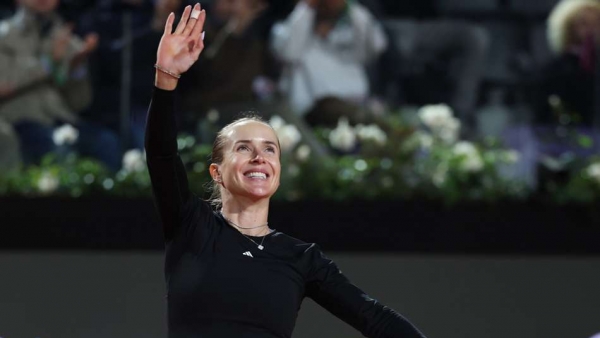 Svitolina stuns Rybakina to set up Swiatek semi-final in Rome