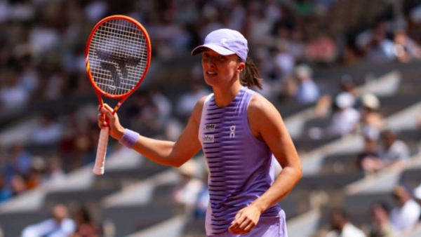 French Open 2026 Iga Swiatek downs compatriot Magda Linette enters round four French Open 2026 Iga Swiatek downs compatriot Magda Linette enters round four