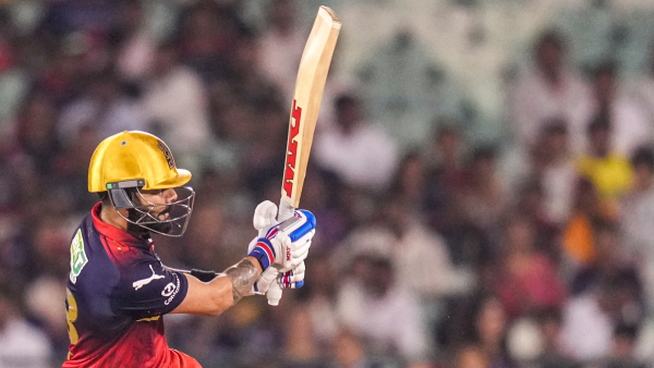 IPL 2026 Virat Kohli Becomes Fastest Batter to Complete 14 000 T20 Runs During RCB vs KKR Clash IPL 2026 Virat Kohli Becomes Fastest Batter to Complete 14 000 T20 Runs During RCB vs KKR Clash