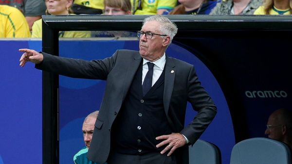 Brazil beat Japan with late Martinelli winner
