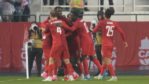 Canada substitutes seal 2-0 win in Edmonton