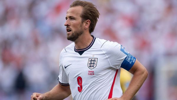 Suarez backs Kane over Haaland
