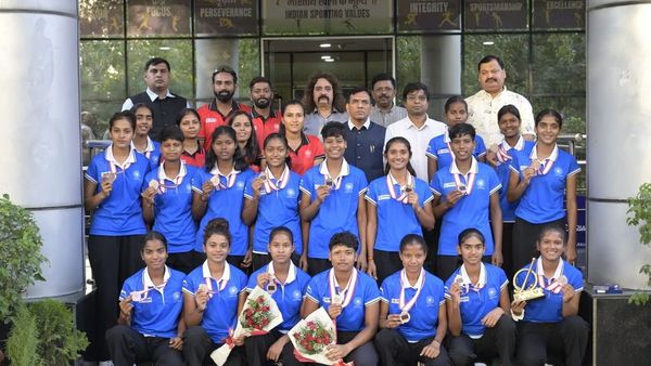 India U-18 hockey teams honoured by Mandaviya India U-18 hockey teams honoured by Mandaviya