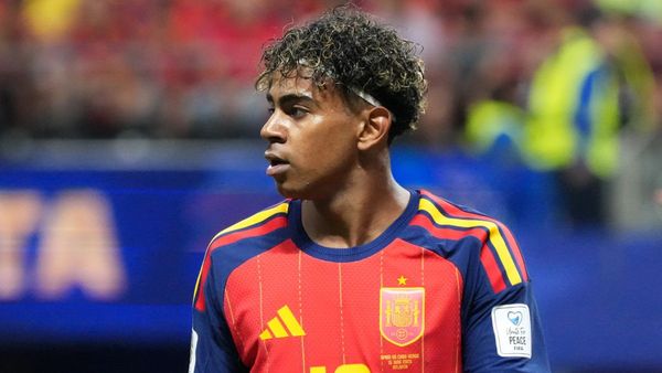 Yamal: Messi Comparisons Do Not Help Yamal: Messi Comparisons Do Not Help