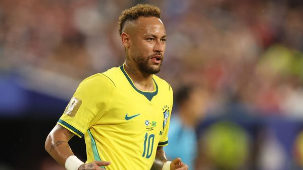 Neymar Can Shut Critics, Says Ronaldo As Brazil Aims World Cup Run
