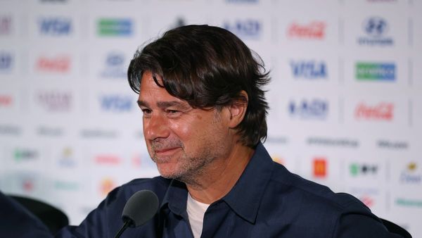 Pochettino dismisses critics thinking small