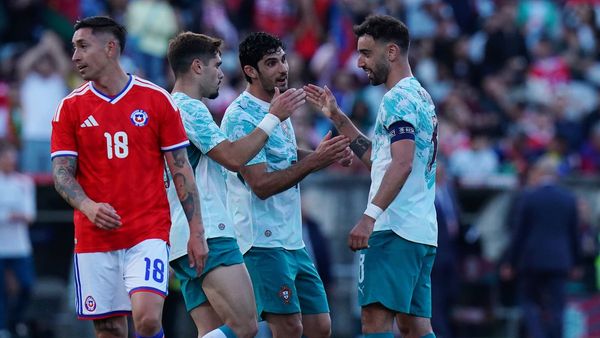 Portugal 2-1 Chile: Fernandes shines Portugal 2-1 Chile: Fernandes shines