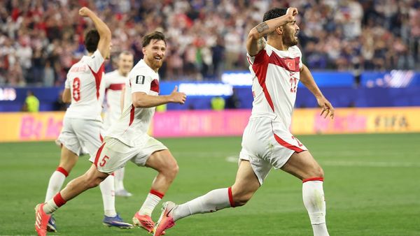 Ayhan Delivers Late Turkiye Winner