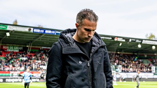 van-persie-sacked-1780863139672-600x340.jpg