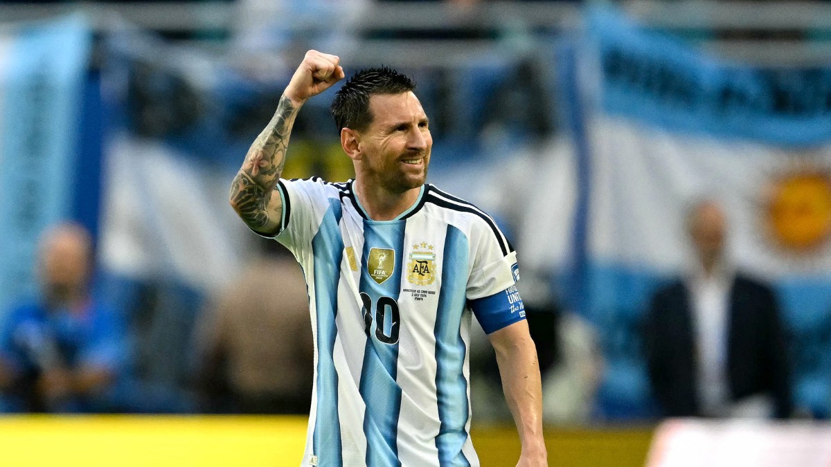 Lionel Messi Makes History with Goal vs Cabo Verde First to Score in Eight Straight World Cup Matches Lionel Messi Makes History with Goal vs Cabo Verde First to Score in Eight Straight World Cup Matches
