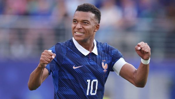 Mbappe Extends World Cup Knockout Record Mbappe Extends World Cup Knockout Record
