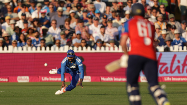 India skipper Shreyas Iyer fails to take a catch in the outfield India skipper Shreyas Iyer fails to take a catch in the outfield