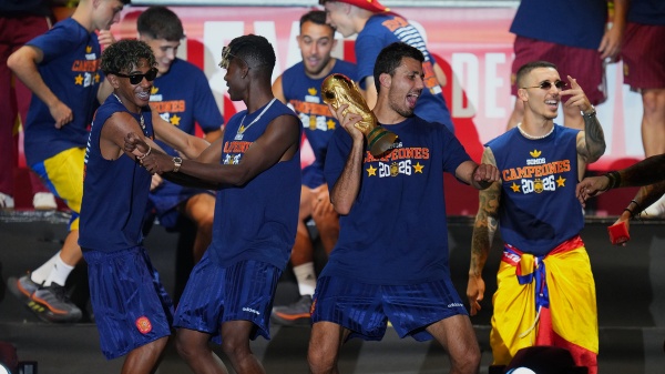 Sports News Today: Spain’s World Cup Celebrations, Messi Speaks, Rohit Sharma Century, FIFA Probe